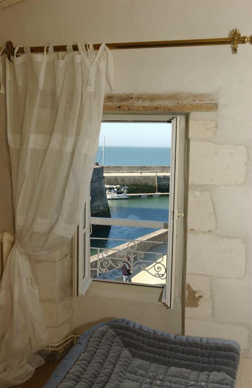 Le Corps De Garde Bed & Breakfast Saint-Martin-de-Ré Dış mekan fotoğraf