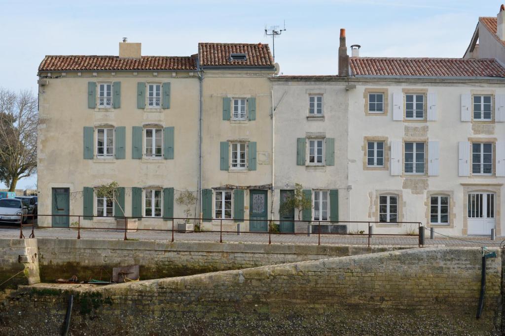 Le Corps De Garde Bed & Breakfast Saint-Martin-de-Ré Dış mekan fotoğraf