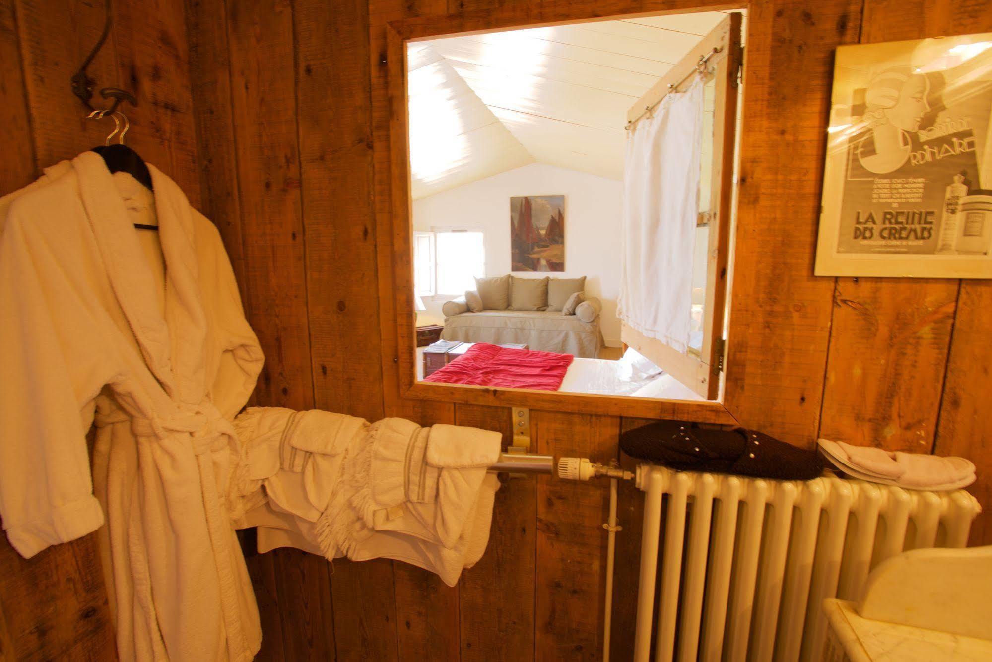 Le Corps De Garde Bed & Breakfast Saint-Martin-de-Ré Dış mekan fotoğraf
