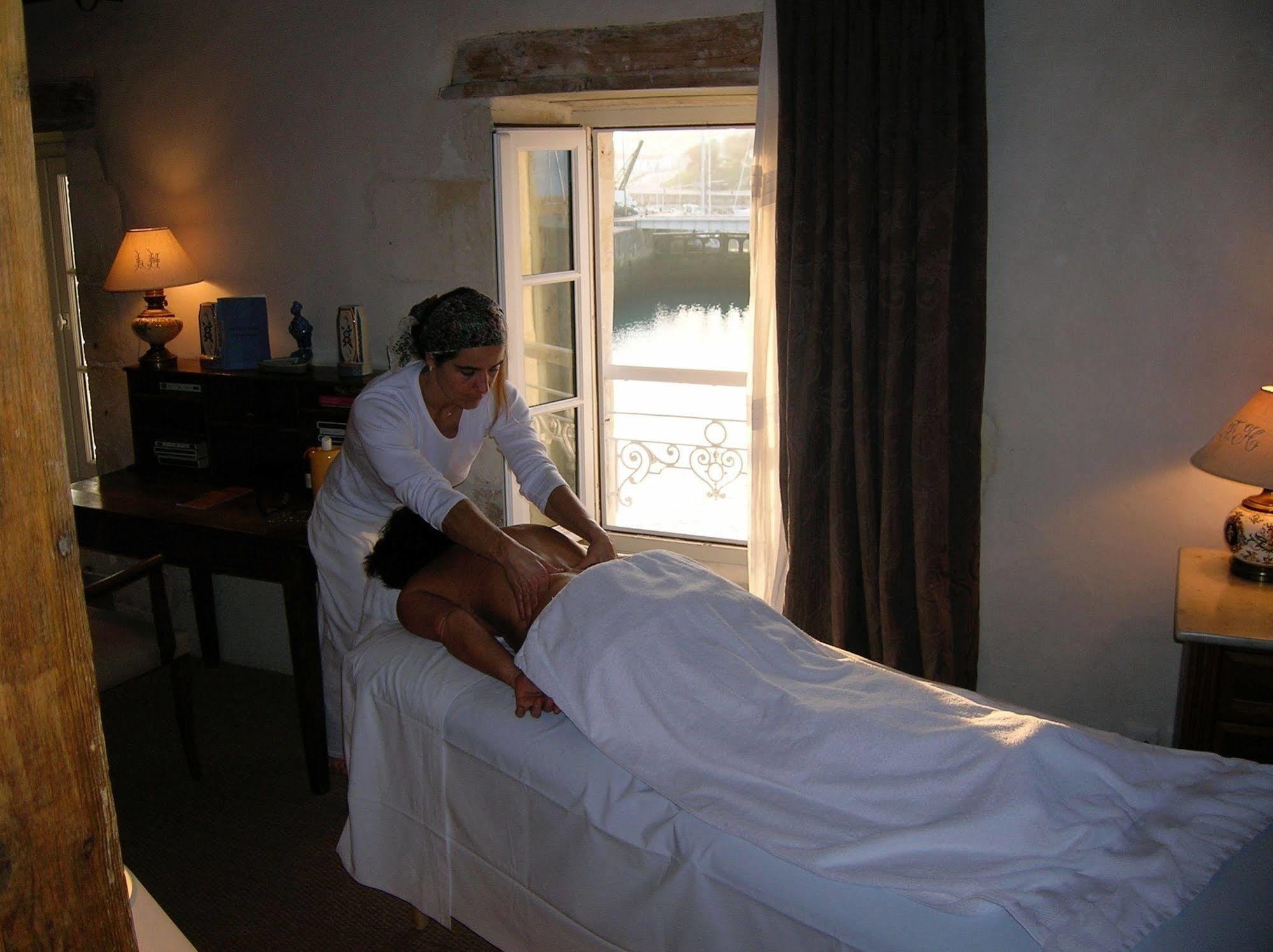 Le Corps De Garde Bed & Breakfast Saint-Martin-de-Ré Dış mekan fotoğraf