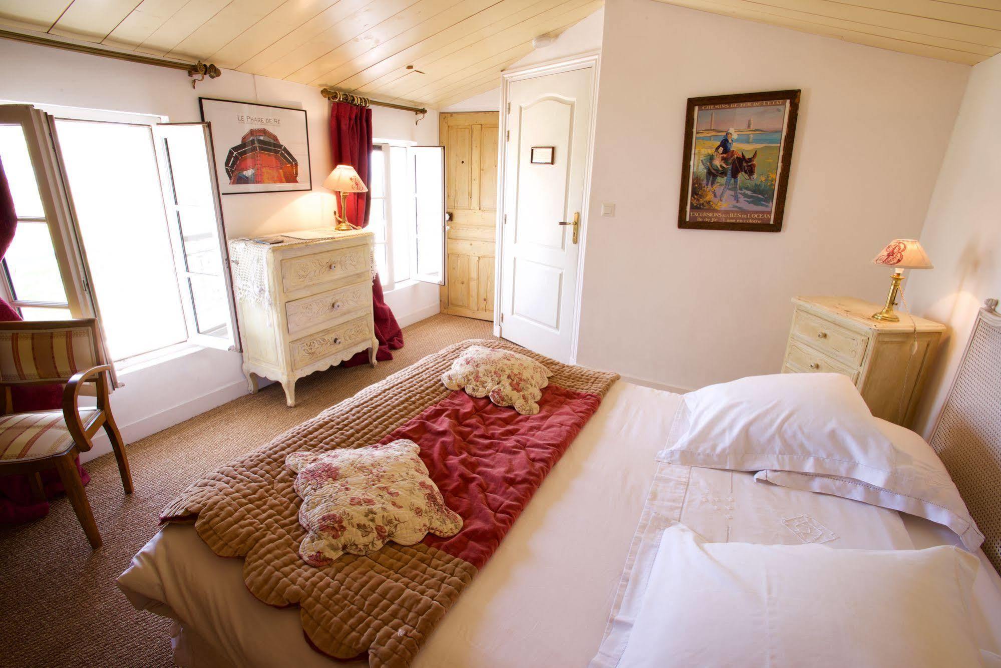 Le Corps De Garde Bed & Breakfast Saint-Martin-de-Ré Dış mekan fotoğraf