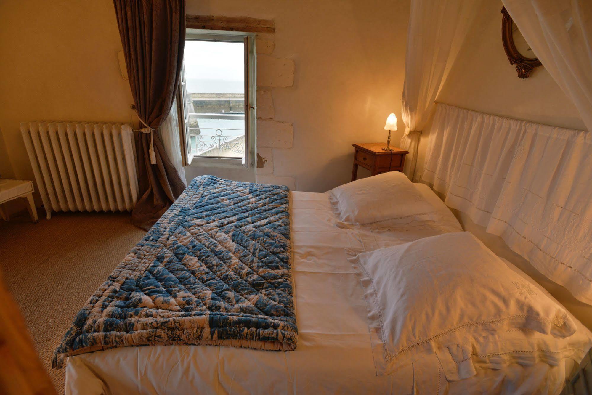 Le Corps De Garde Bed & Breakfast Saint-Martin-de-Ré Dış mekan fotoğraf